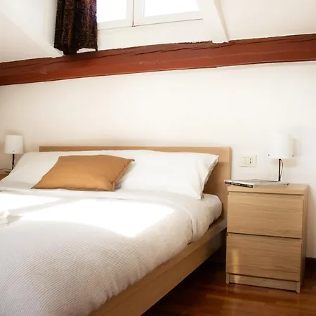 Luminoso Loft Vicino Stazione E Porta Venezia 公寓